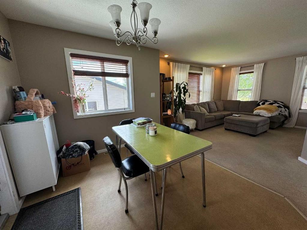 3 Aberdeen Road West, Lethbridge, AB