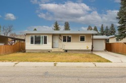 2132 24 Avenue Coaldale, AB T1M 1G8