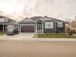 320 12 Street Nobleford, AB T0L 1S0