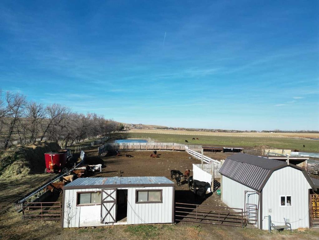 275083 Twp Rd 41, Hill Spring, AB - Outdoor