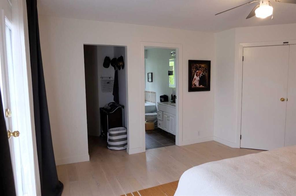 222041 Rge Rd 52, Magrath, AB - Indoor Photo Showing Bedroom