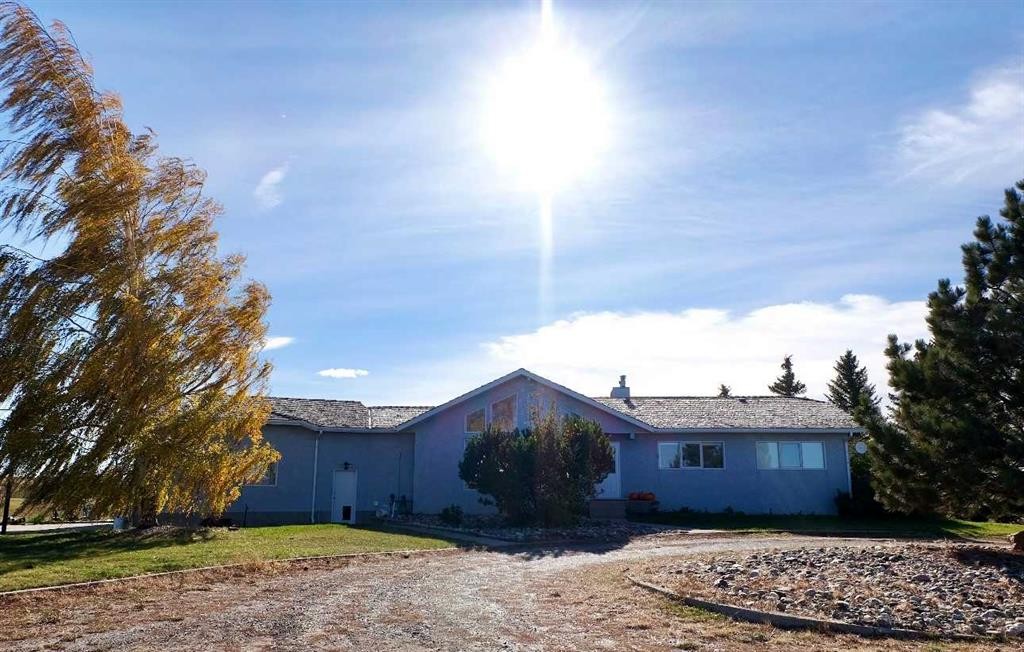 222041 Rge Rd 52, Magrath, AB - Outdoor