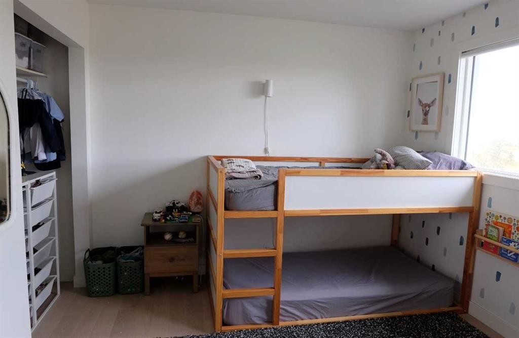 222041 Rge Rd 52, Magrath, AB - Indoor Photo Showing Bedroom