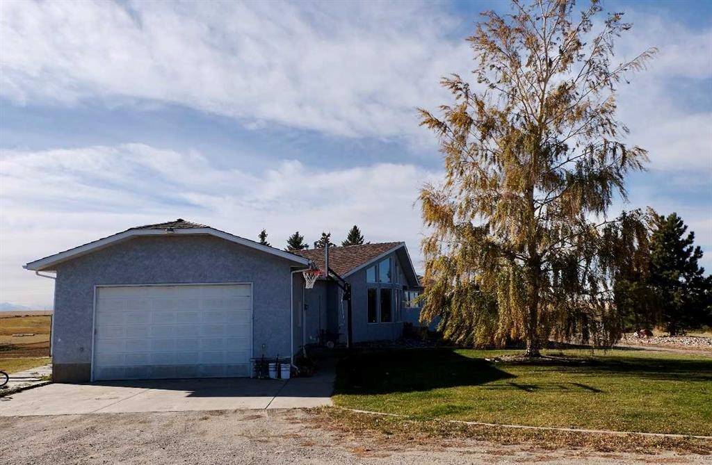 222041 Rge Rd 52, Magrath, AB - Outdoor