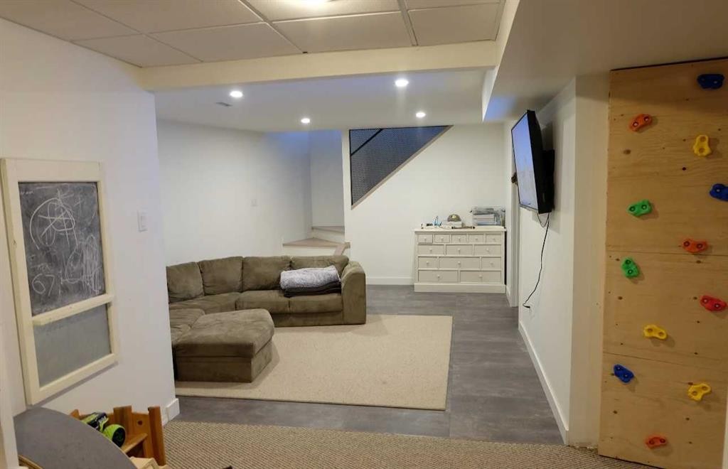 222041 Rge Rd 52, Magrath, AB - Indoor