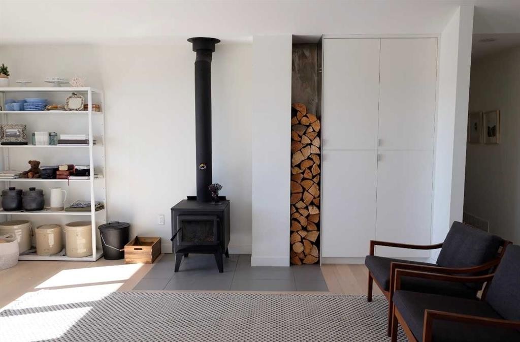 222041 Rge Rd 52, Magrath, AB - Indoor Photo Showing Other Room