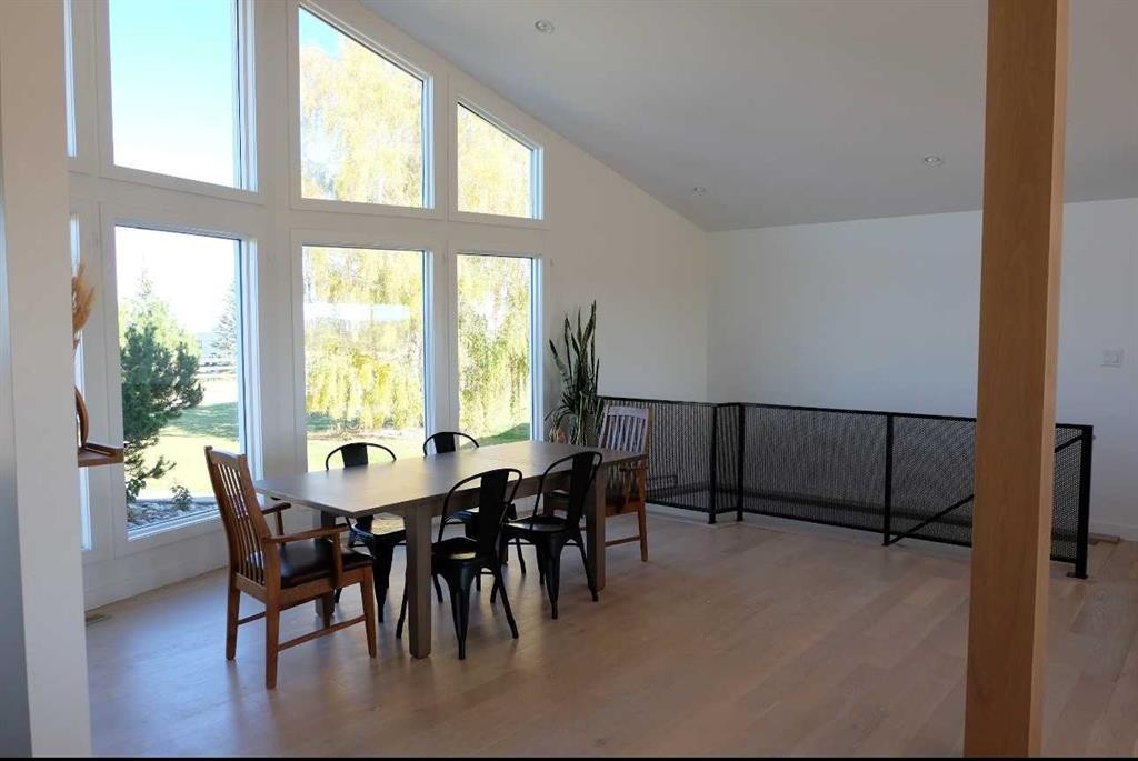 222041 Rge Rd 52, Magrath, AB - Indoor