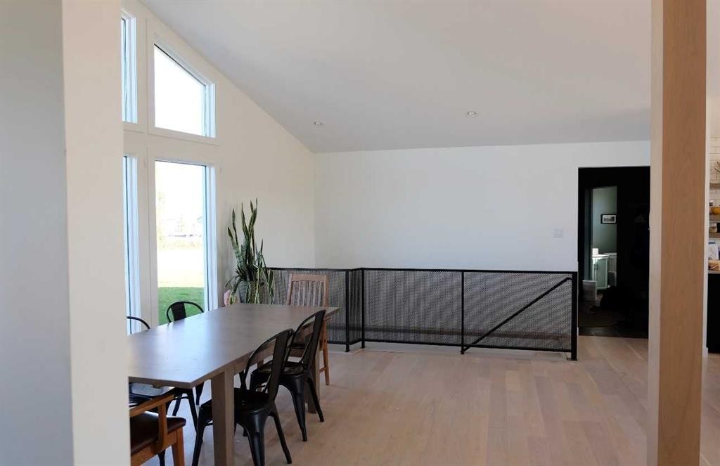 222041 Rge Rd 52, Magrath, AB - Indoor