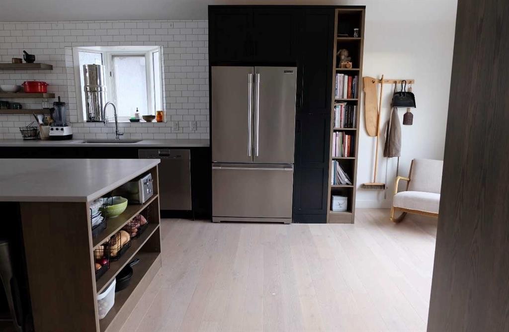 222041 Rge Rd 52, Magrath, AB - Indoor Photo Showing Kitchen