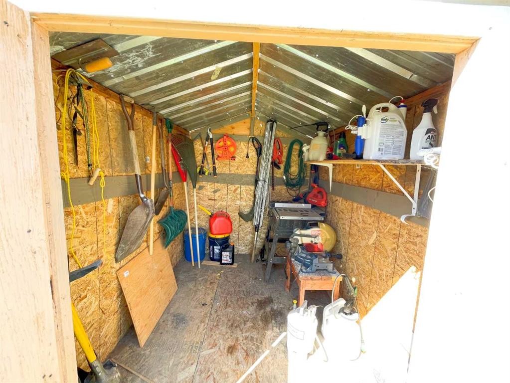 331 Armstrong Street, Carmangay, AB - Indoor