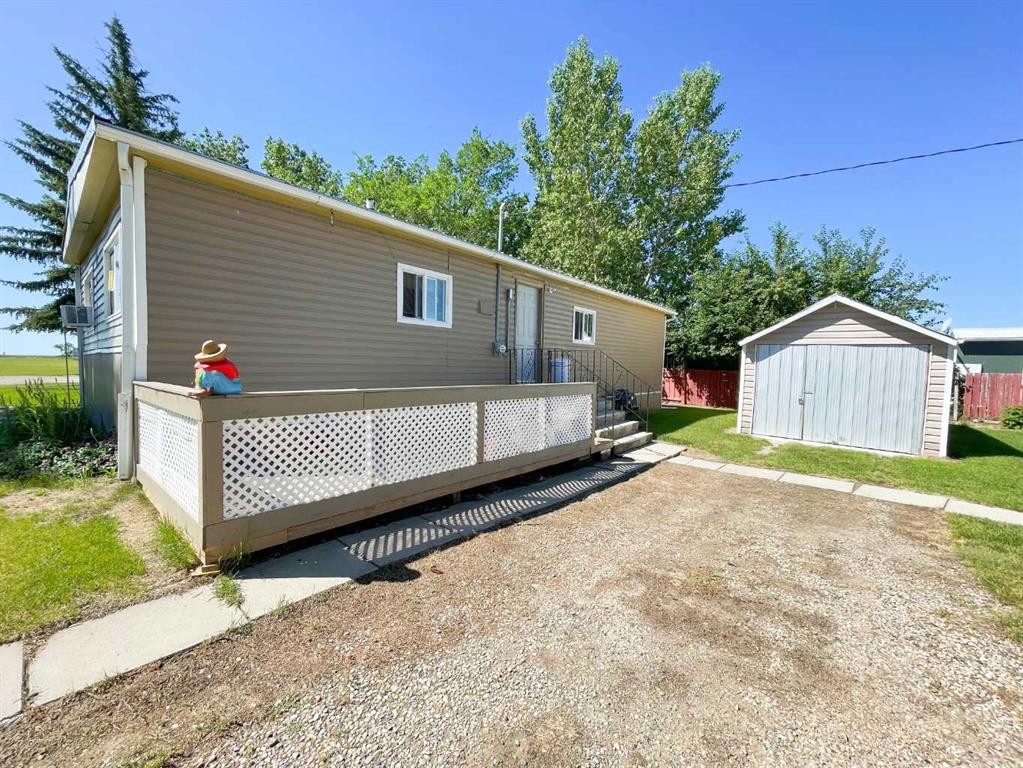 331 Armstrong Street, Carmangay, AB - Outdoor With Exterior
