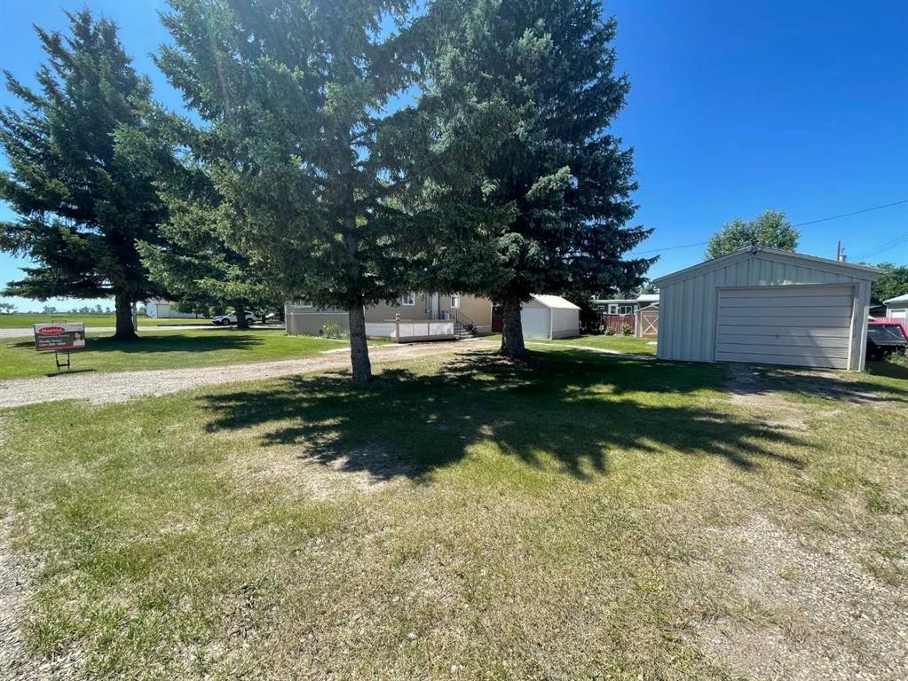 331 Armstrong Street, Carmangay, AB - Outdoor