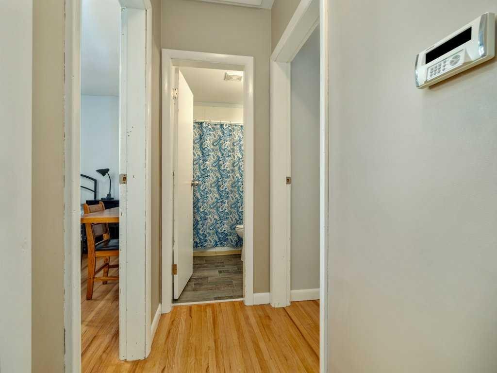 2704 3 Avenue South, Lethbridge, AB - Indoor Photo Showing Other Room