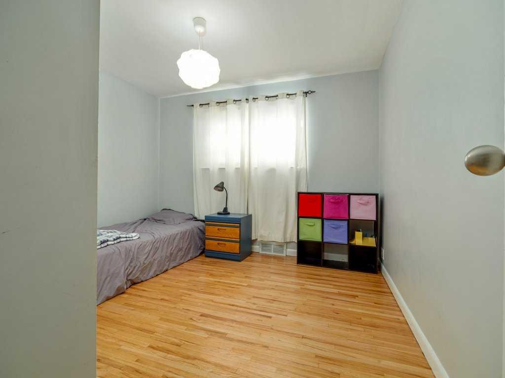 2704 3 Avenue South, Lethbridge, AB - Indoor