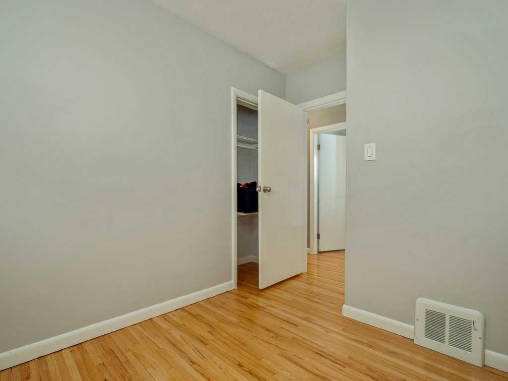 2704 3 Avenue South, Lethbridge, AB - Indoor Photo Showing Other Room