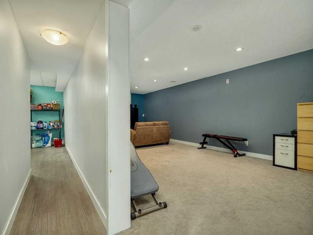 2704 3 Avenue South, Lethbridge, AB - Indoor