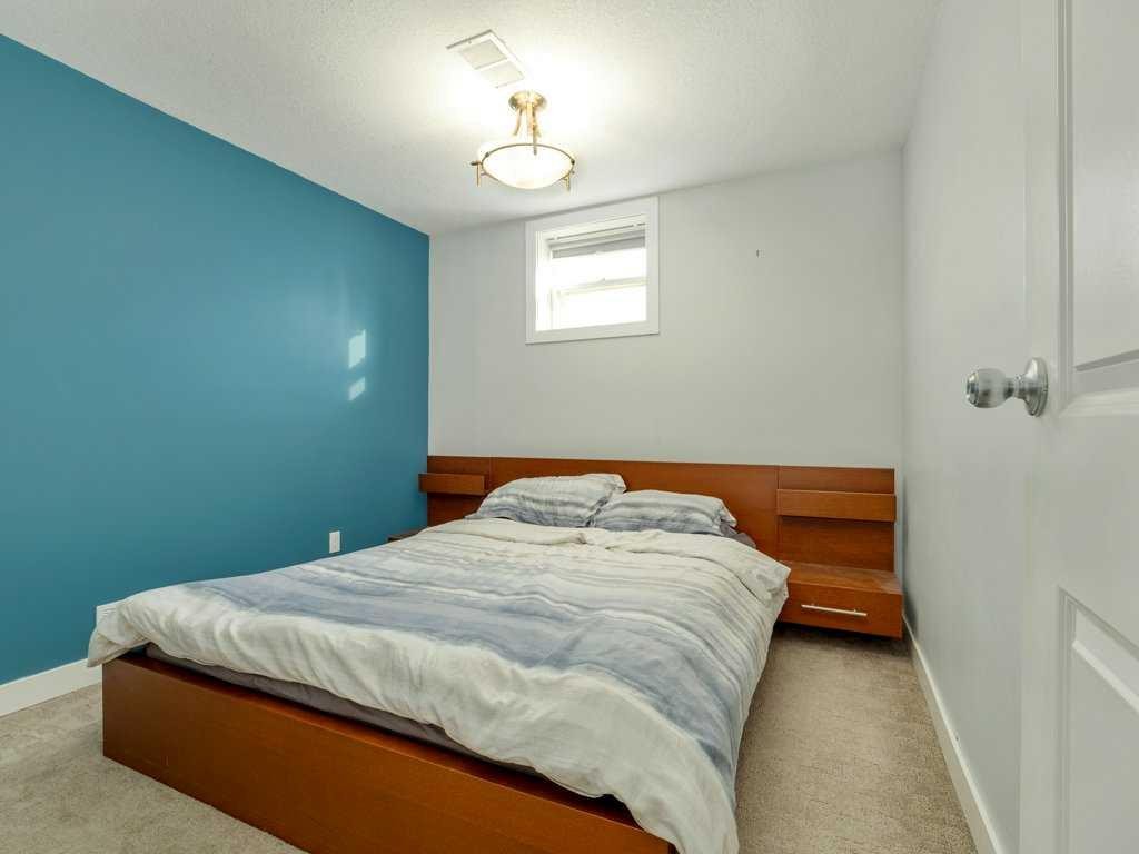 2704 3 Avenue South, Lethbridge, AB - Indoor Photo Showing Bedroom