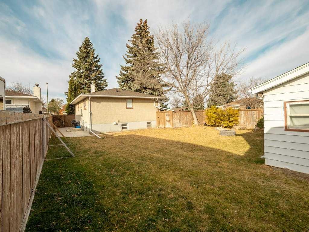2704 3 Avenue South, Lethbridge, AB - Outdoor