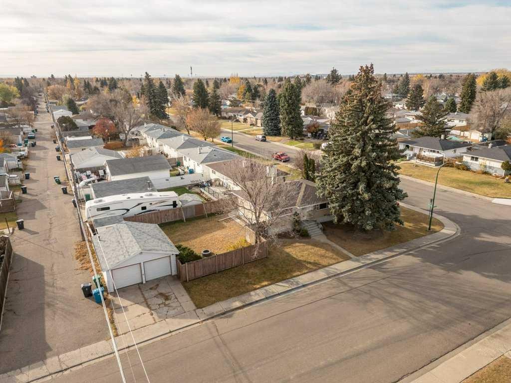 2704 3 Avenue South, Lethbridge, AB - Outdoor With View