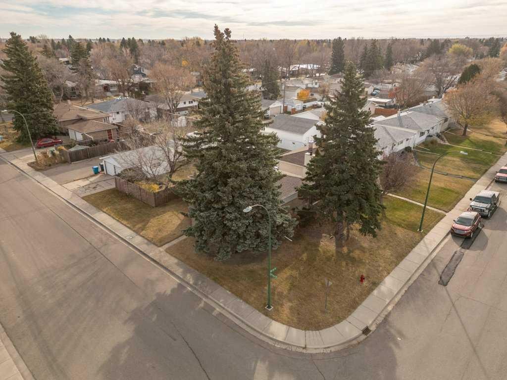 2704 3 Avenue South, Lethbridge, AB - Outdoor With View