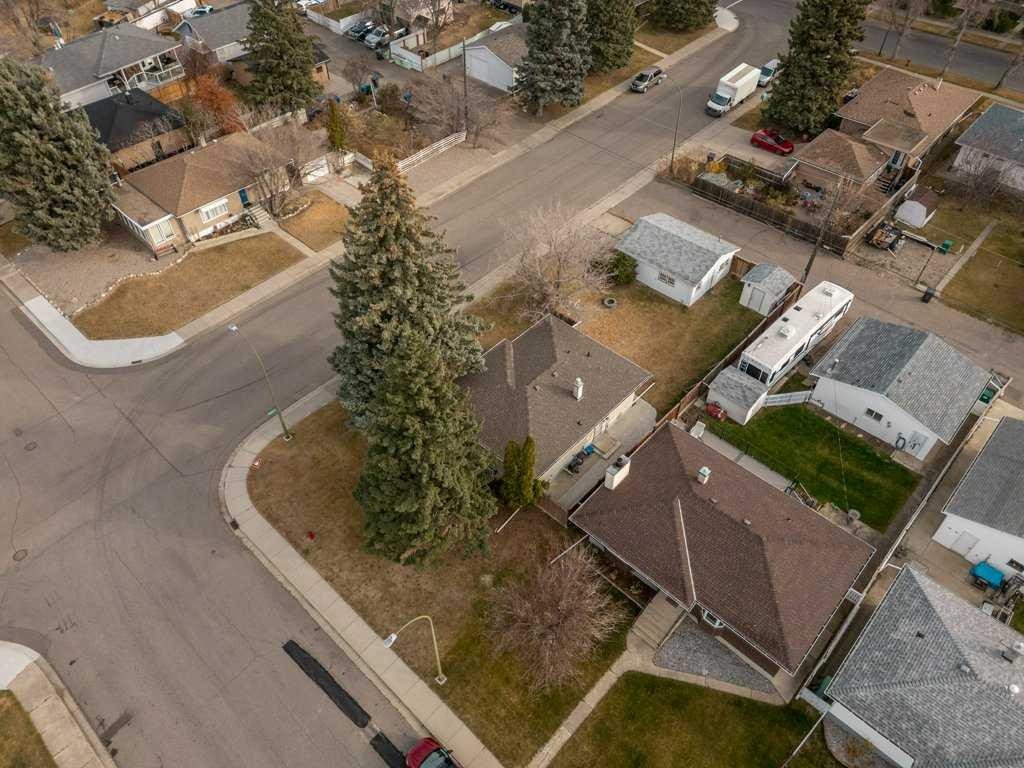 2704 3 Avenue South, Lethbridge, AB - Outdoor With View