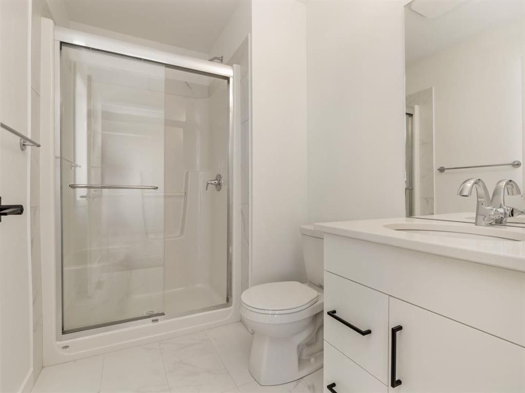 673 Blackwolf Boulevard North, Lethbridge, AB - Indoor Photo Showing Bathroom