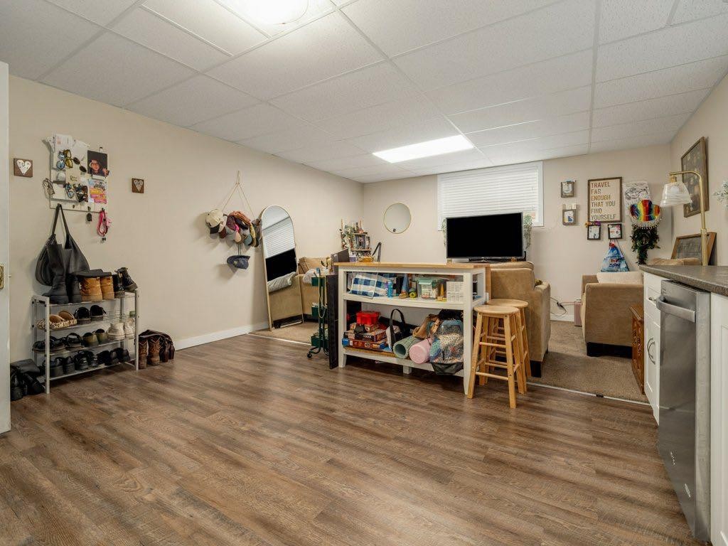 359 Caledonia Boulevard West, Lethbridge, AB - Indoor Photo Showing Other Room