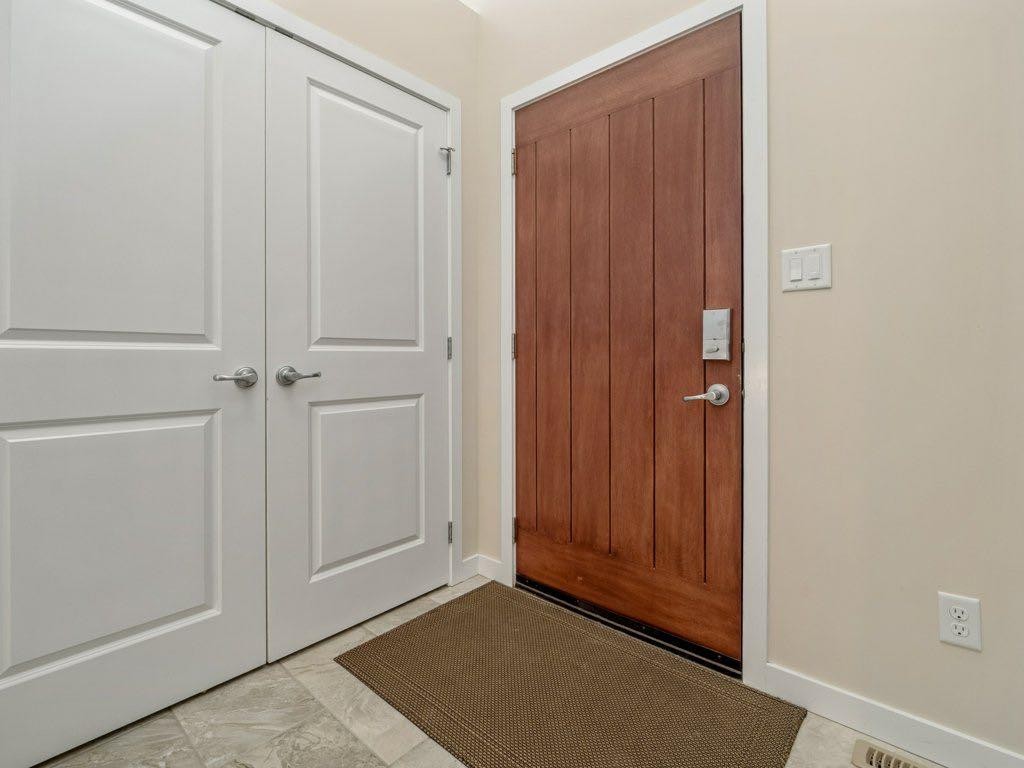 359 Caledonia Boulevard West, Lethbridge, AB - Indoor Photo Showing Other Room