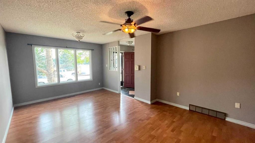 1919 19 Avenue South, Lethbridge, AB - Indoor Photo Showing Other Room