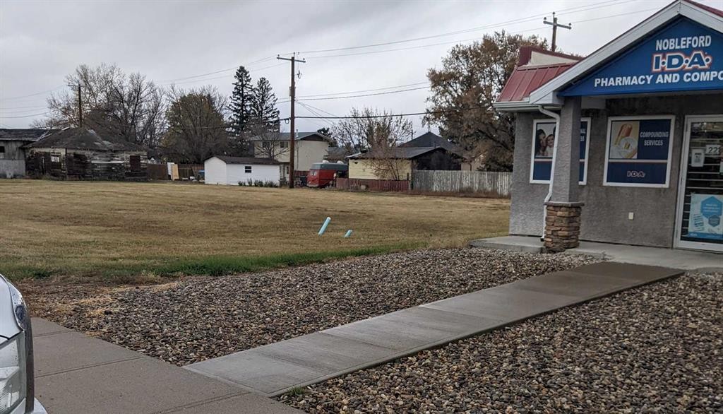 209 King Street, Nobleford, AB