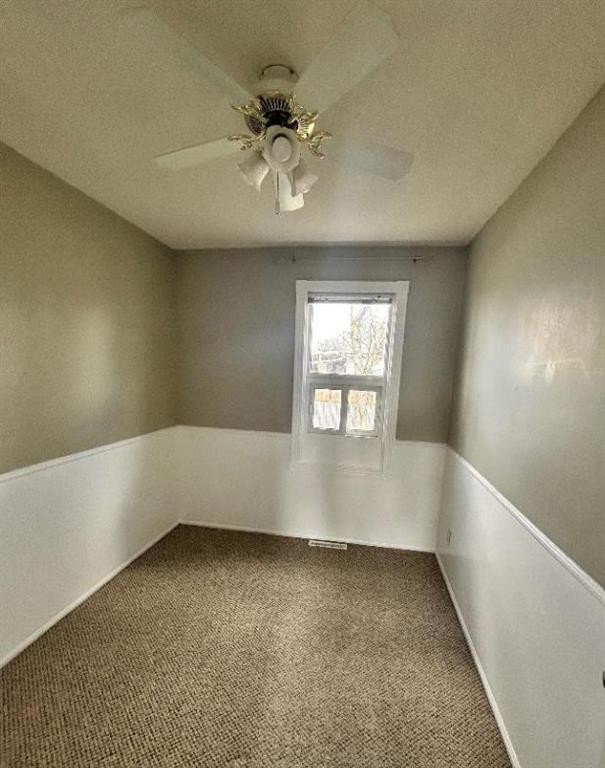 204 Grand Avenue, Carmangay, AB - Indoor Photo Showing Other Room