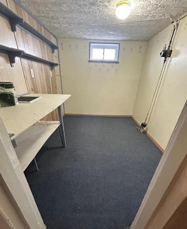 204 Grand Avenue, Carmangay, AB - Indoor