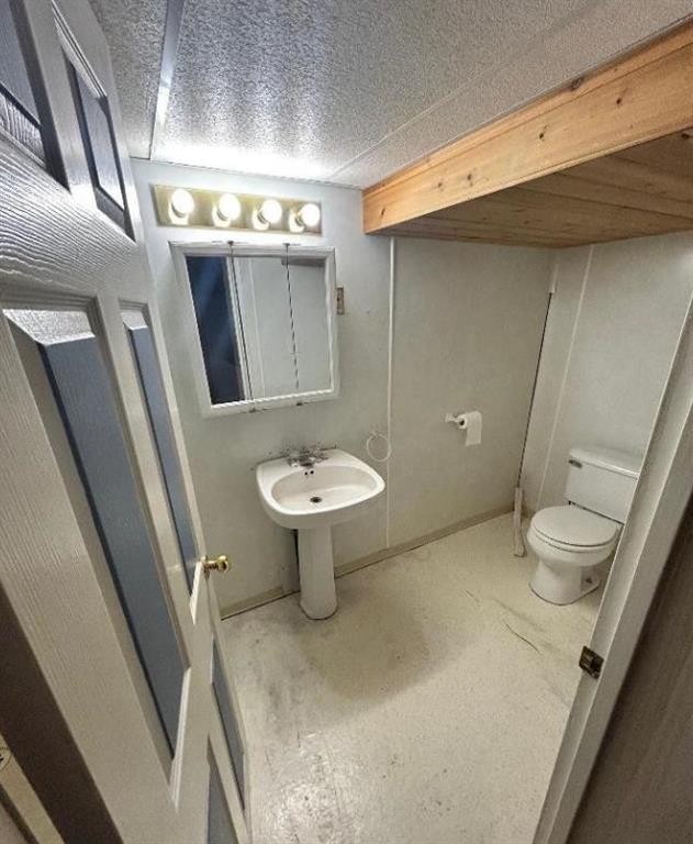 204 Grand Avenue, Carmangay, AB - Indoor Photo Showing Bathroom