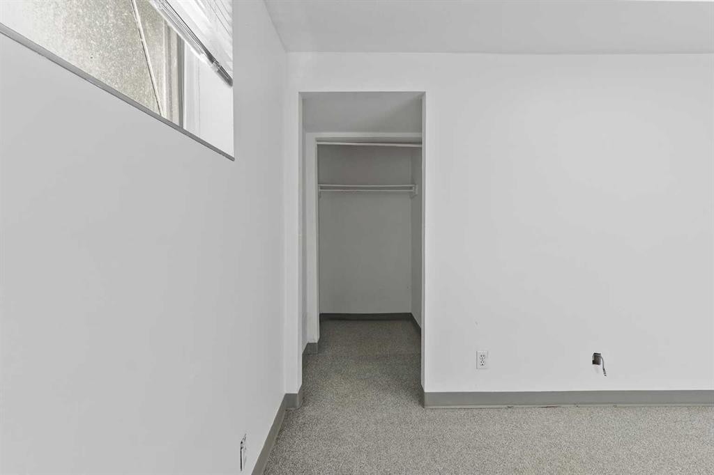 2139 5 Avenue North, Lethbridge, AB - Indoor Photo Showing Other Room