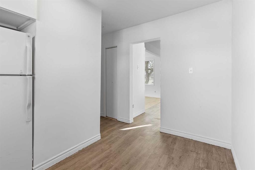 2139 5 Avenue North, Lethbridge, AB - Indoor Photo Showing Other Room