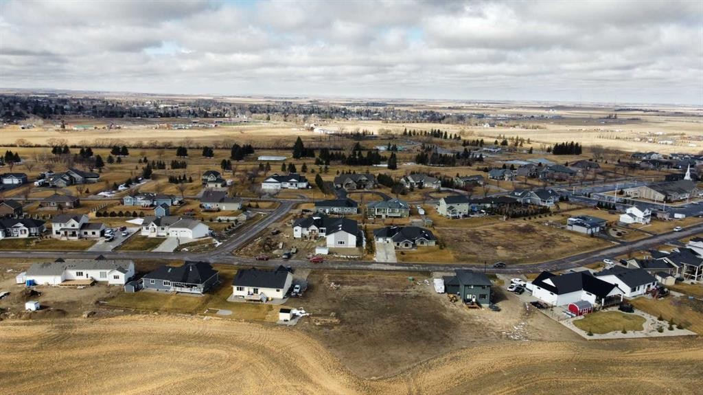 61 Pebble Creek Cove, Raymond, AB