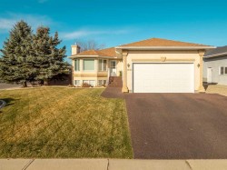 4633 Majestic Place Taber, AB T1G 1E3