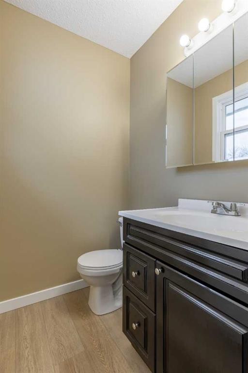 1001 19A Avenue, Coaldale, AB - Indoor Photo Showing Bathroom