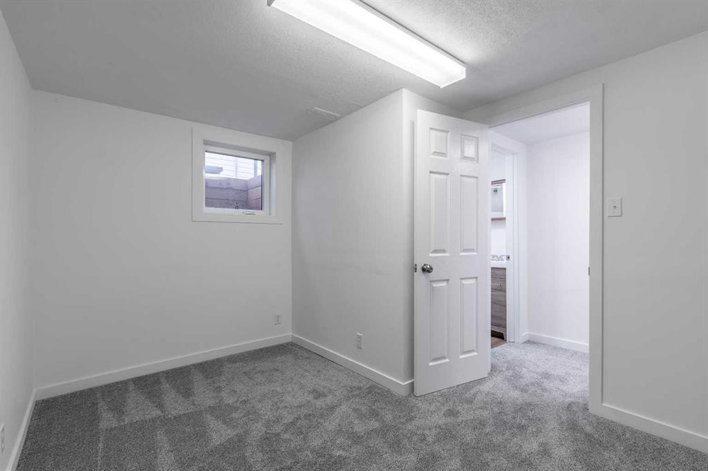 1001 19A Avenue, Coaldale, AB - Indoor Photo Showing Other Room