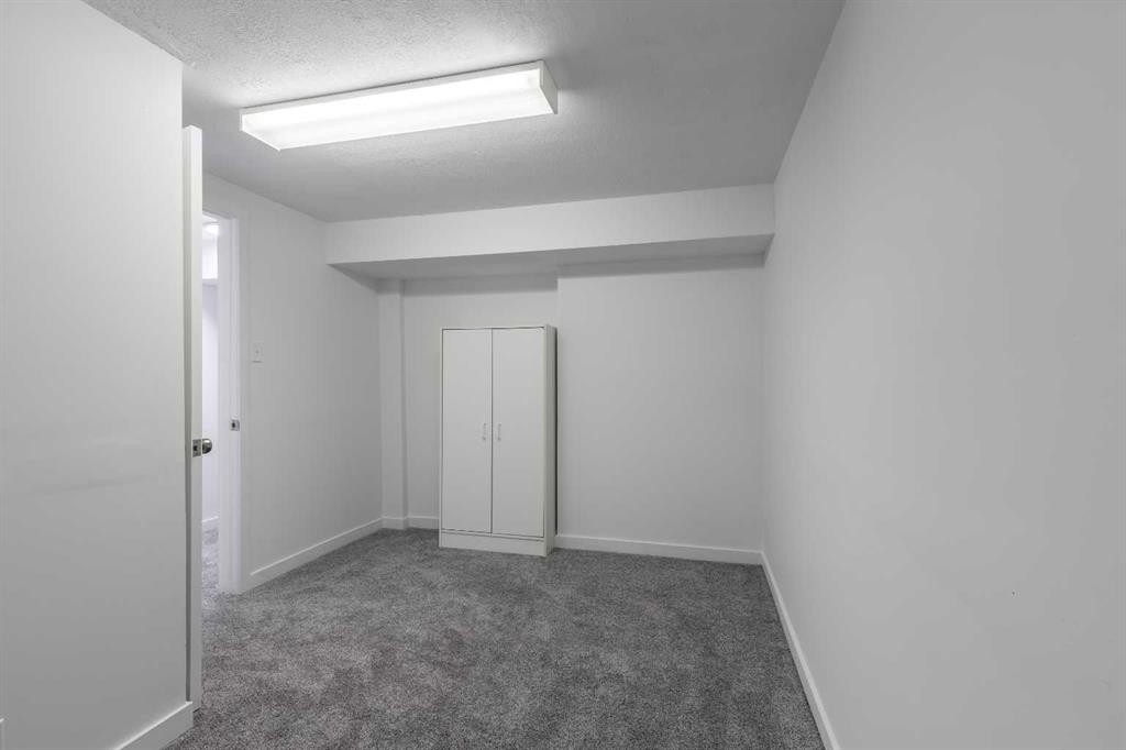 1001 19A Avenue, Coaldale, AB - Indoor Photo Showing Other Room