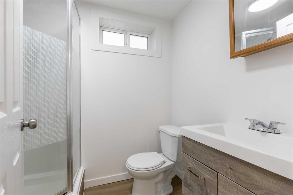 1001 19A Avenue, Coaldale, AB - Indoor Photo Showing Bathroom