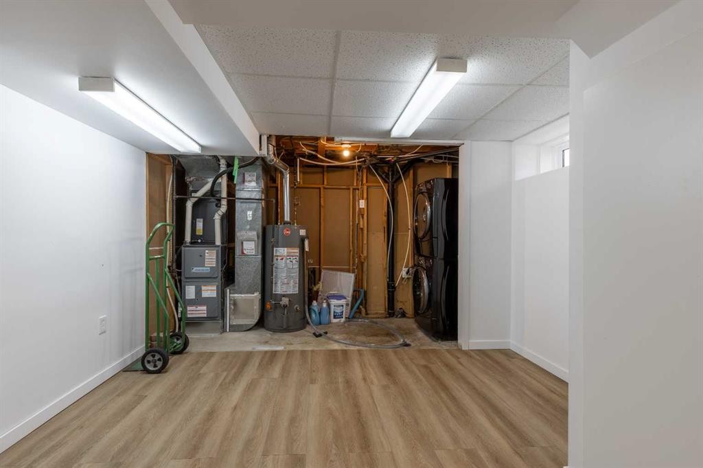 1001 19A Avenue, Coaldale, AB - Indoor