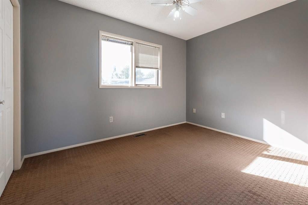 897 Red Crow Boulevard West, Lethbridge, AB - Indoor Photo Showing Other Room