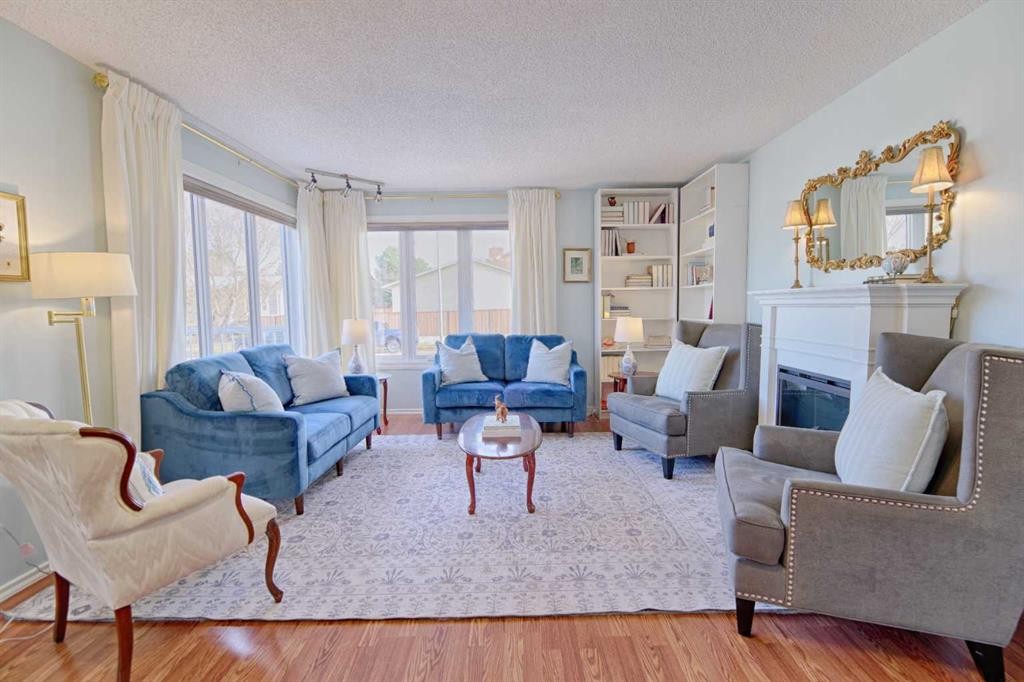 4513 Haven Place, Taber, AB - Indoor Photo Showing Living Room With Fireplace