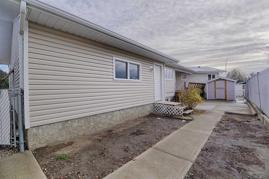 4513 Haven Place, Taber, AB - Outdoor