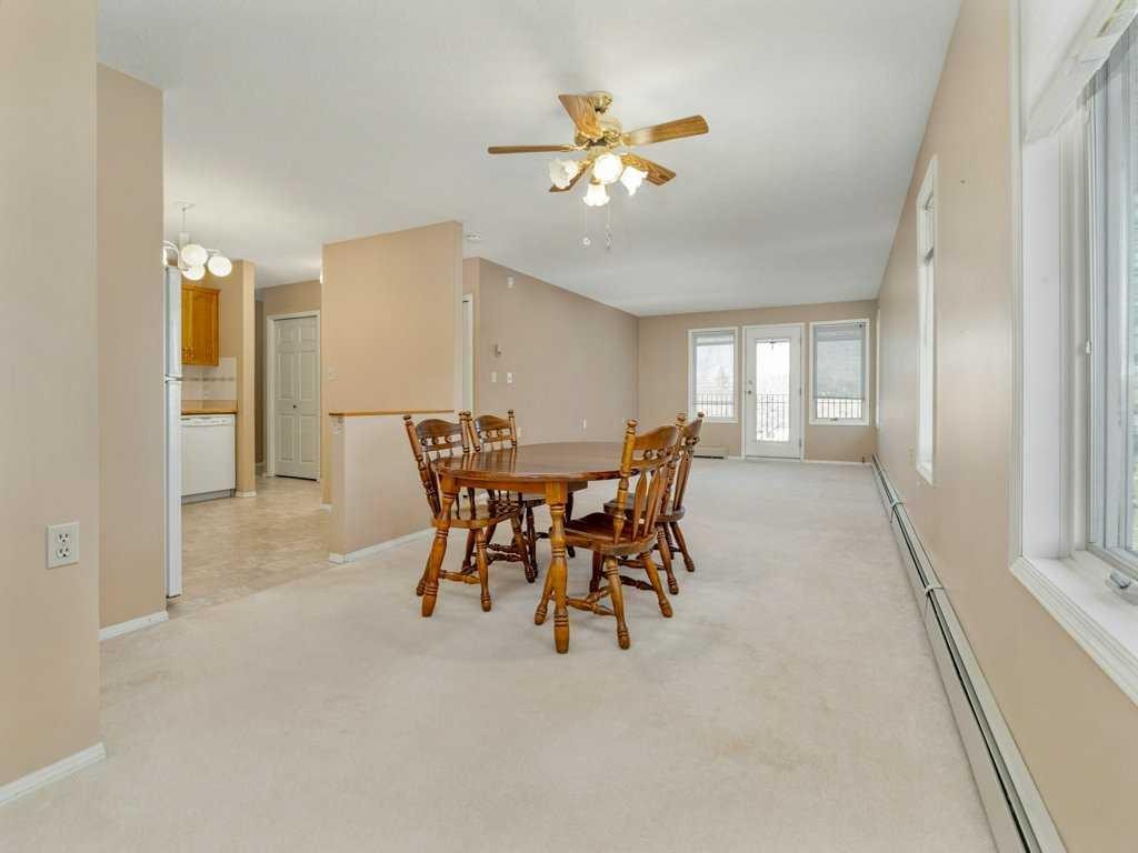 31C-2311 19 Street, Coaldale, AB - Indoor Photo Showing Dining Room