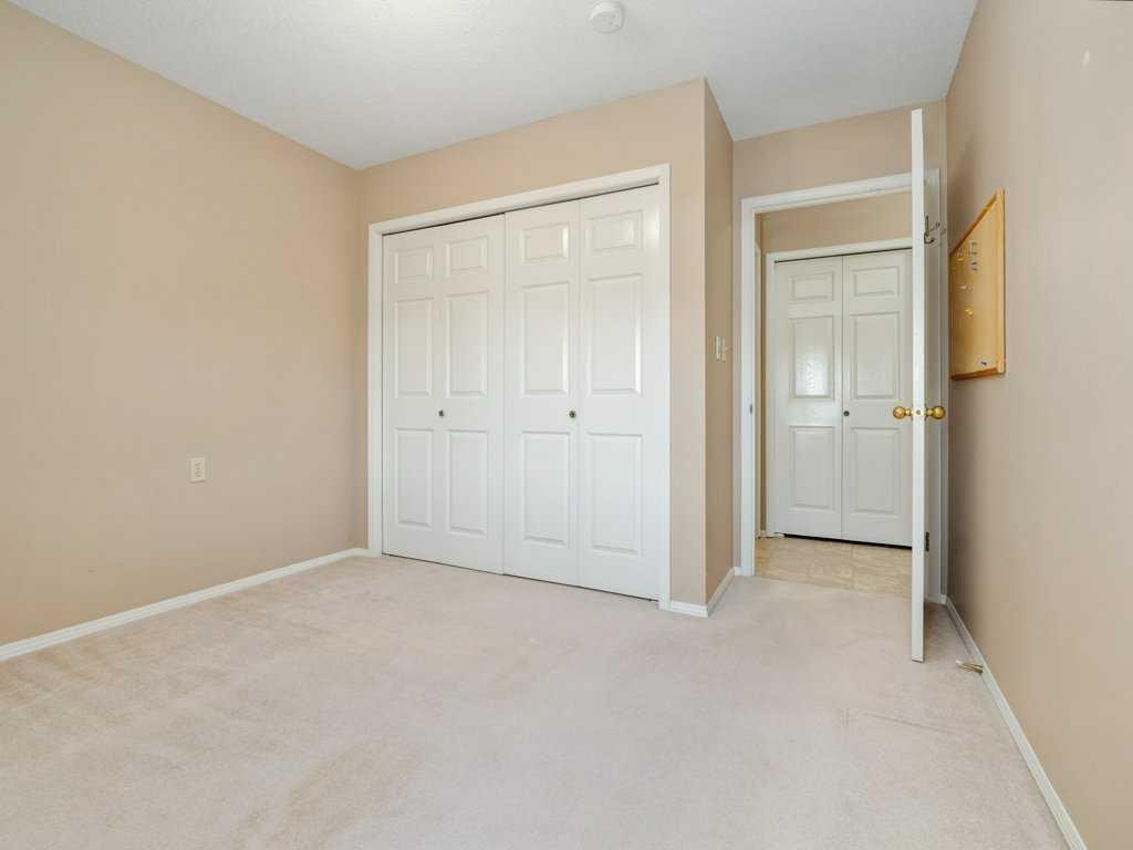 31C-2311 19 Street, Coaldale, AB - Indoor