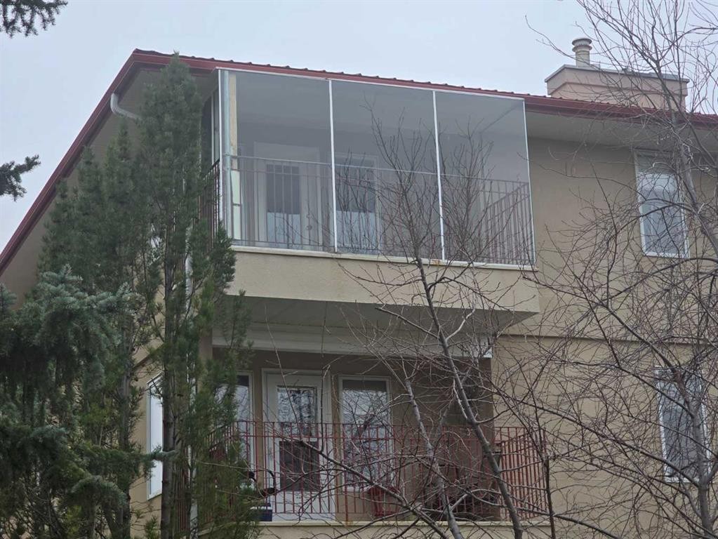 31C-2311 19 Street, Coaldale, AB - Outdoor