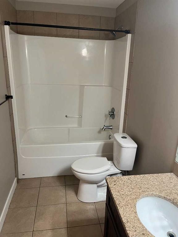 295 Sixmile Ridge South, Lethbridge, AB - Indoor Photo Showing Bathroom