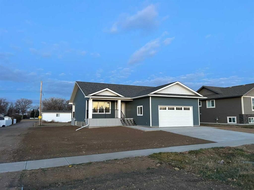 209 3 Street, Hays, AB - Outdoor